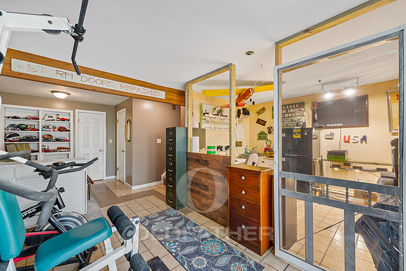 09-127 TOBIN DR-9