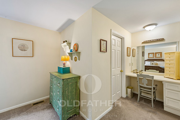 18-127 TOBIN DR-18