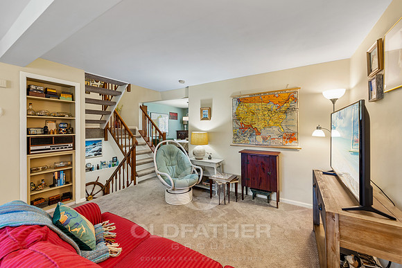 27-127 TOBIN DR-27
