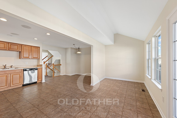 07-27567 MAYFIELD RD-7
