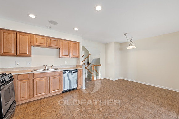 09-27567 MAYFIELD RD-9