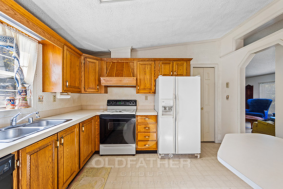 14-29030 LOG CABIN HILL RD-14