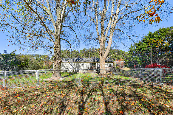 33-29030 LOG CABIN HILL RD-33