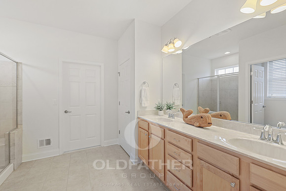 006-14421 allee lane in-4