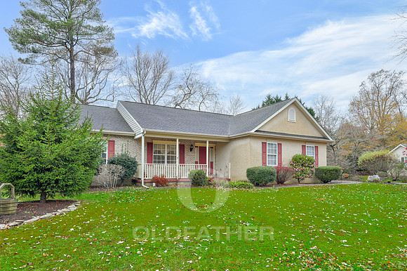 04-33735 N HERON DR-4