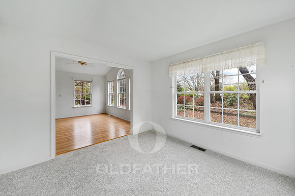 06-33735 N HERON DR-6