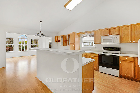 14-33735 N HERON DR-14