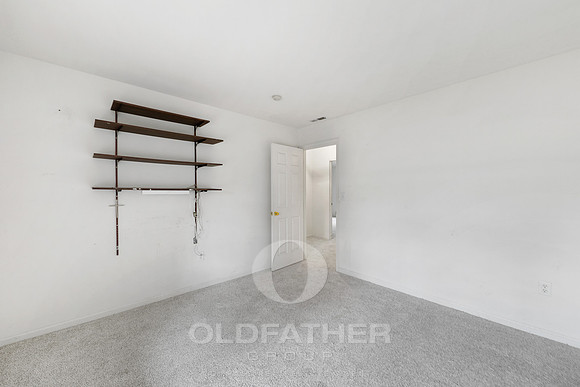 22-33735 N HERON DR-22