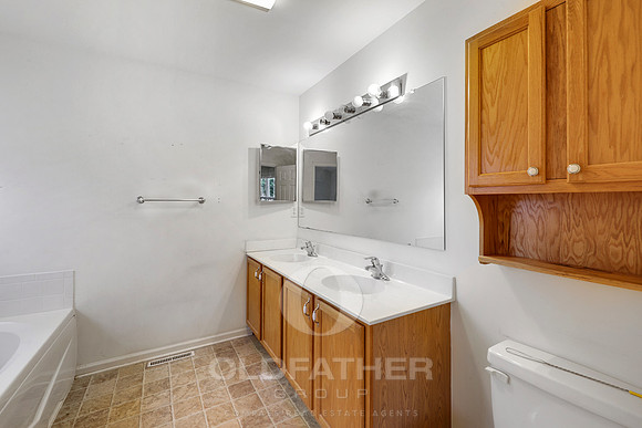 29-33735 N HERON DR-29