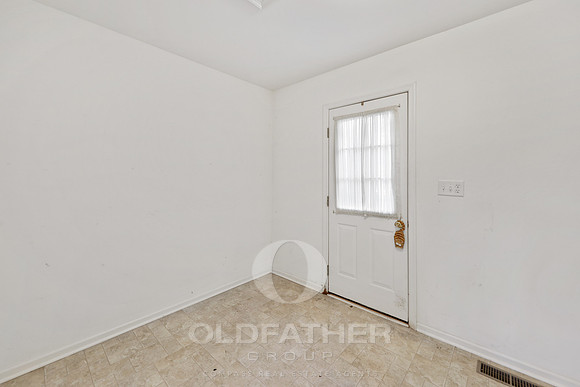 30-33735 N HERON DR-30