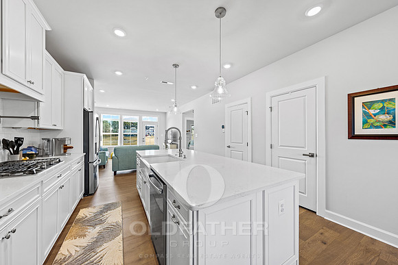 05-216 RED CEDAR DR-7