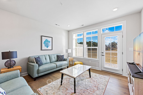 08-216 RED CEDAR DR-11