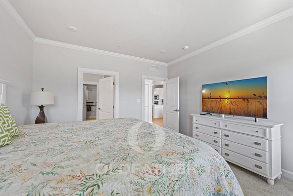 24-216 RED CEDAR DR-28