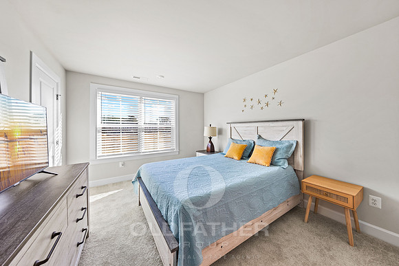 27-216 RED CEDAR DR-31