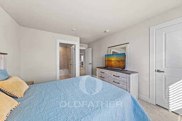 29-216 RED CEDAR DR-33