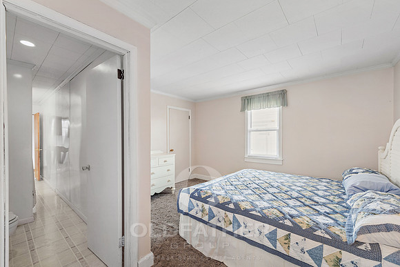 17-33378 MAIN ST-17