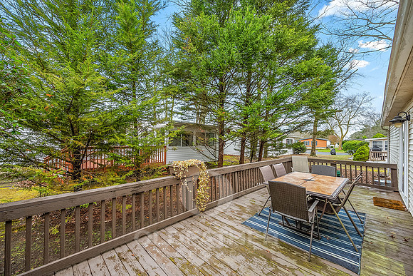 33-Mystic Harbour Blvd 1 33