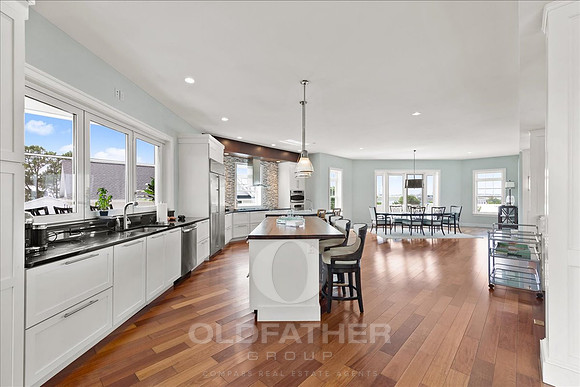 43-34 COLLINS AVE-4
