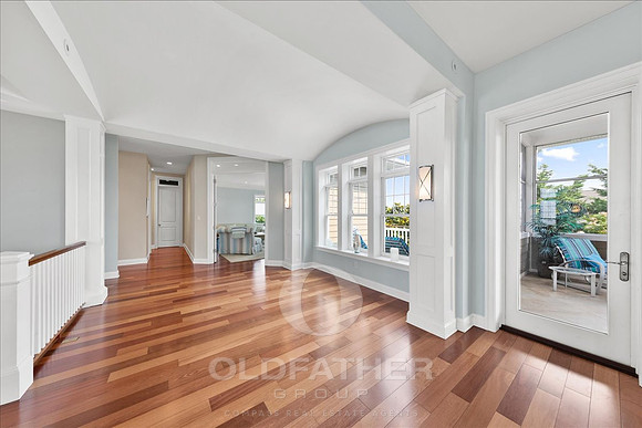 61-34 COLLINS AVE-22
