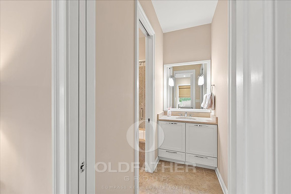 72-34 COLLINS AVE-33