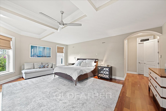 83-34 COLLINS AVE-44