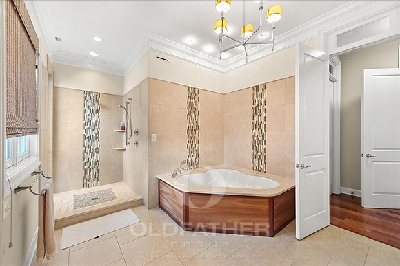 86-34 COLLINS AVE-47