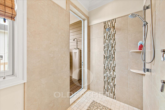89-34 COLLINS AVE-50