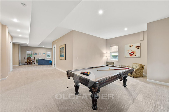 91-34 COLLINS AVE-52