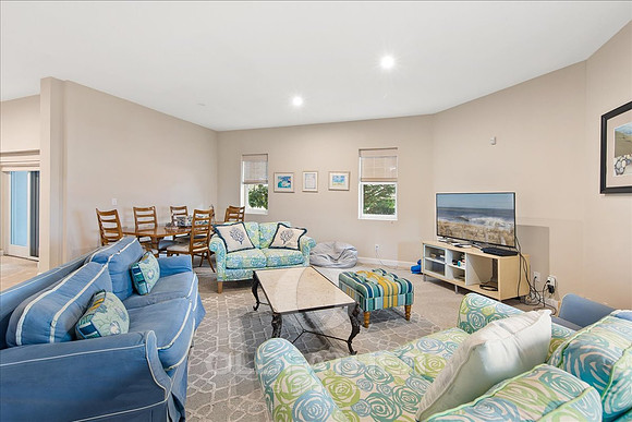 93-34 COLLINS AVE-54