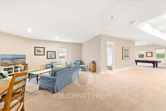 95-34 COLLINS AVE-56