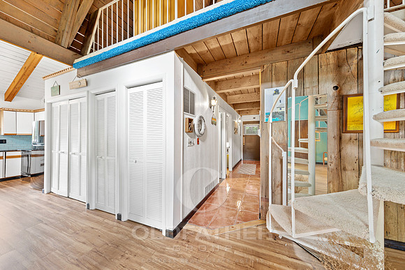 17-L79A2710