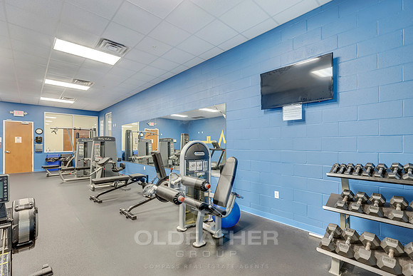 VILLAGE-CENTER-BLVD-402-PRINT-018