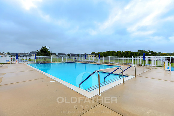 VILLAGE-CENTER-BLVD-402-PRINT-004